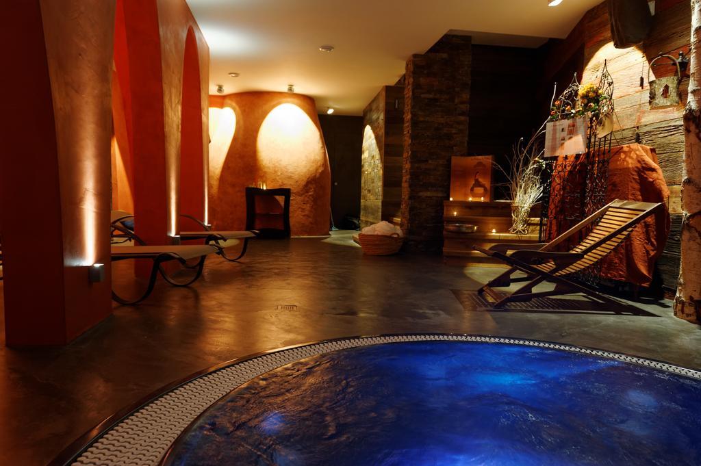 Hotel Cote Brune เลส์เดอซาลป์ ภายนอก รูปภาพ
